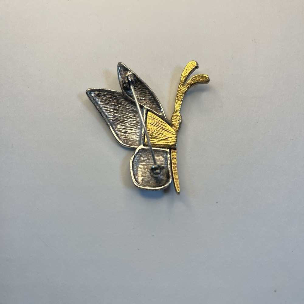 Vintage Butterfly LC Liz Claiborne Two Tone Metal Jewelry Brooch Pin Signed 2" - Picture 4 of 7